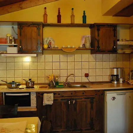 Guest house Tzivaeri 3*
