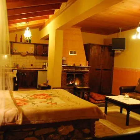 Tzivaeri Guest house Likodhromion