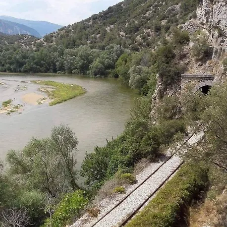 بيت ضيافة Tzivaeri Likodhrómion