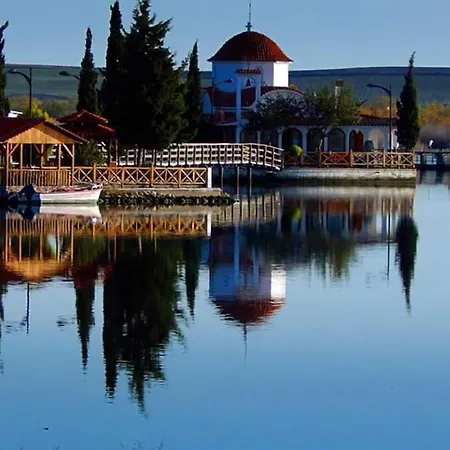 Tzivaeri Guest house 3*