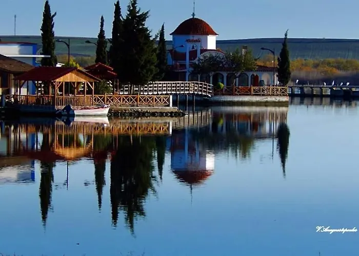 Tzivaeri Casa de hóspedes 3*